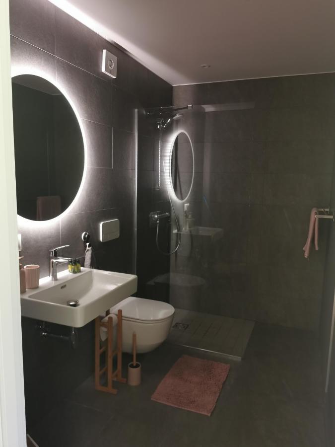 Albatross Getaway By The Sea, Spa And Forest With A Terrace Ķesterciems Exterior foto